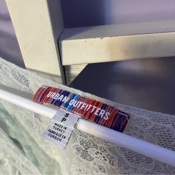 Blue lace top - Picture 5 of 6